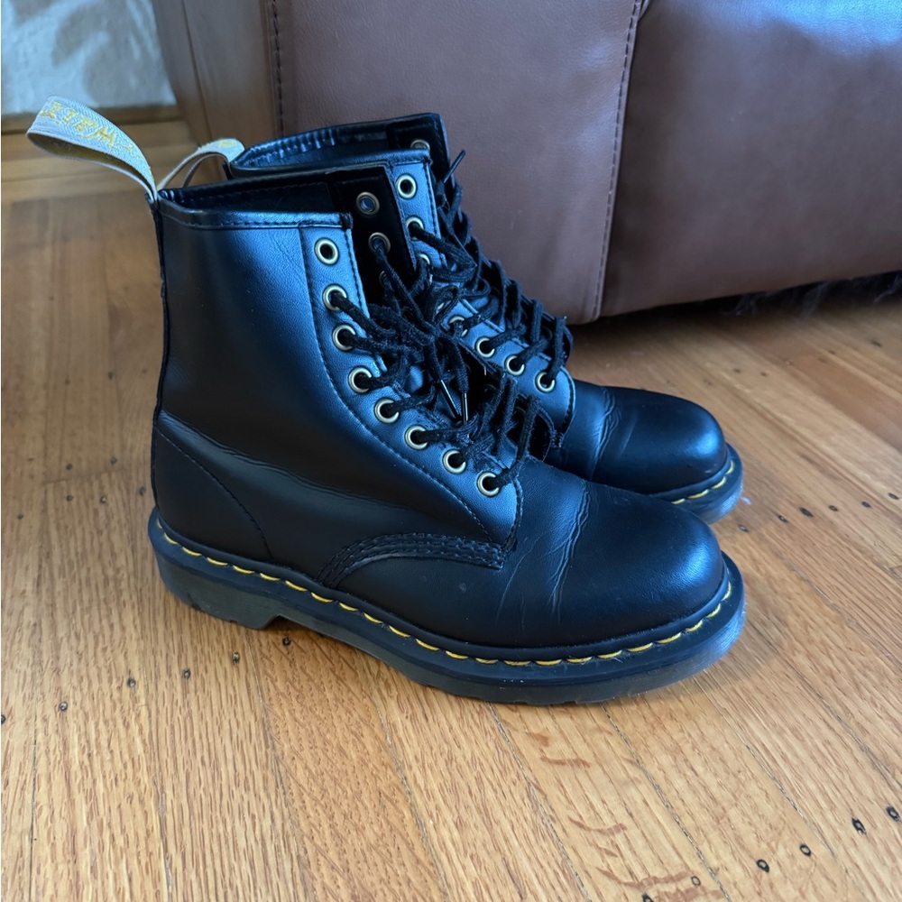 VEGAN LEATHER DOC MARTENS